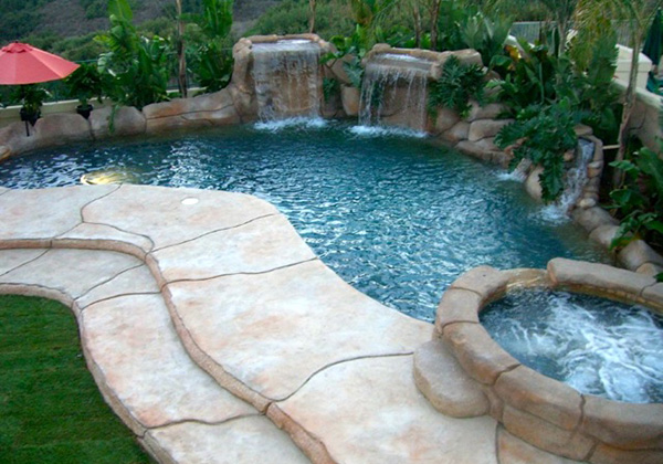 Dream Pools & Landscapes